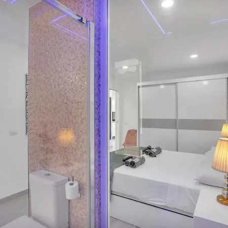Charming Las Americas, Terrace, Fiber, Pool Apartment